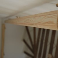 Rélisation de faux bois sur rampe d'escalier 